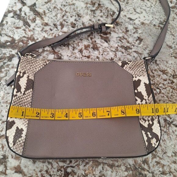 GUESS WOMENS PURSE - Picture 9 of 10